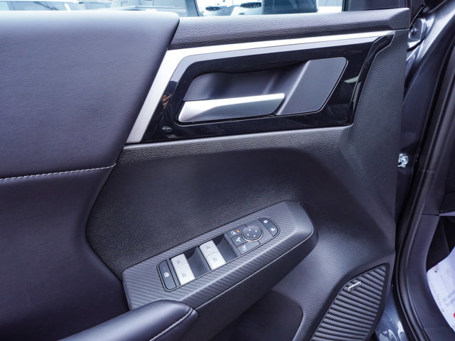 New 2026 Mitsubishi Outlander SE AWD/4WD image 11