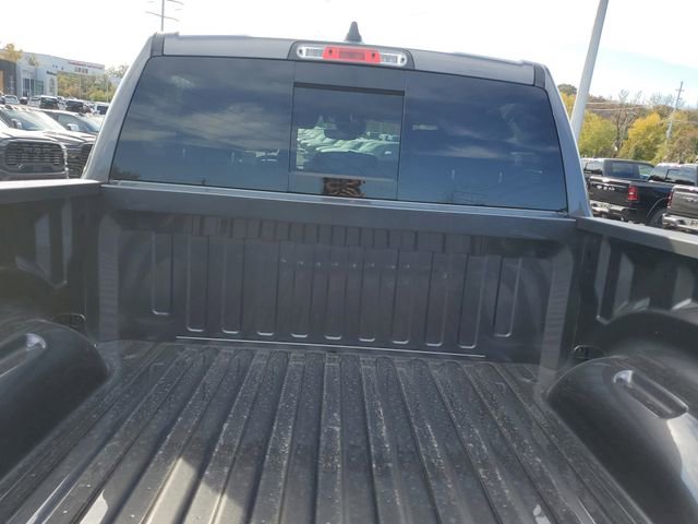 New 2026 RAM 1500 4x4 Crew Cab image 5