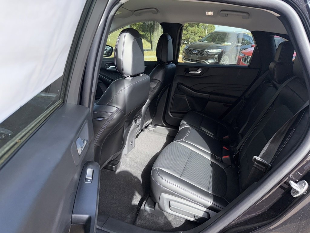New 2026 Ford Escape Platinum image 18