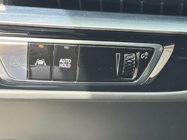 Certified 2024 Cadillac Lyriq Tech RWD image 31