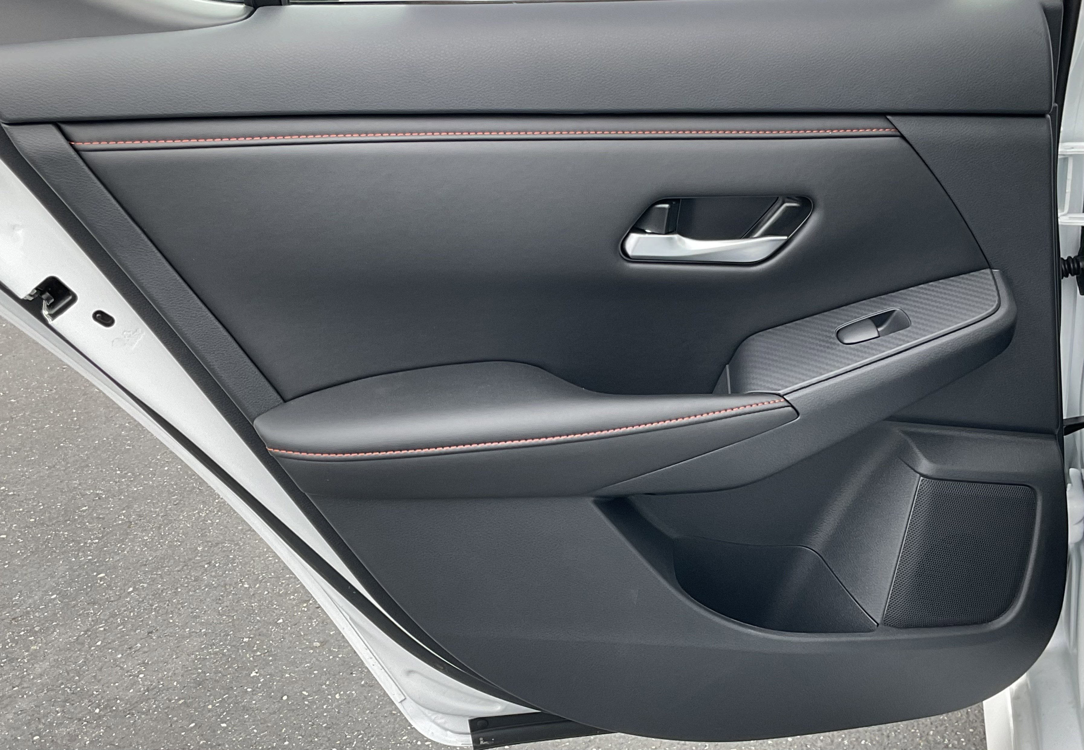 Used 2025 Nissan Sentra SR image 32