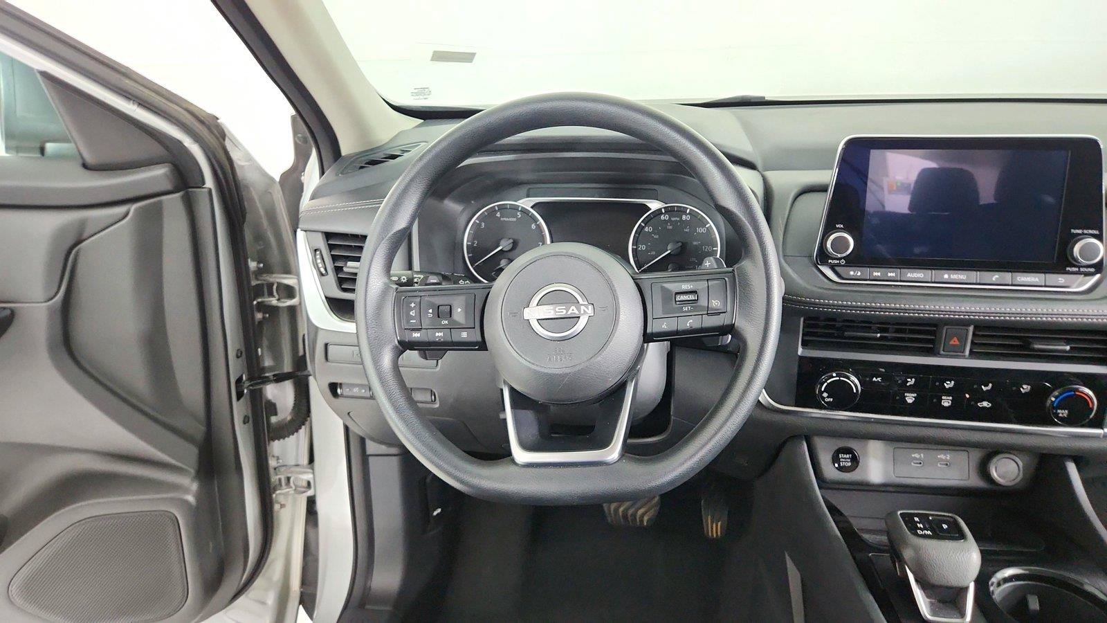 Used 2024 Nissan Rogue S AWD/4WD image 19