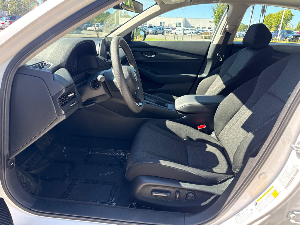 Certified 2026 Honda Accord SE image 13