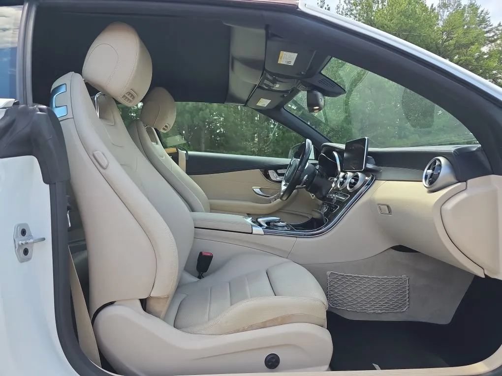 Used 2017 Mercedes-Benz C 300 4MATIC Cabriolet image 45