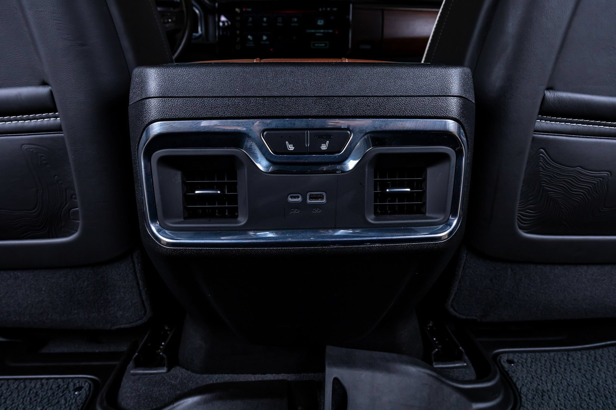Used 2025 GMC Sierra 1500 Denali Ultimate w/ LPO, Utility Wall Package AWD/4WD image 34