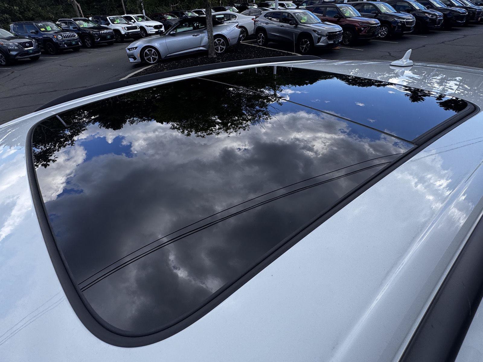 Used 2025 Audi Q8 Premium AWD/4WD image 10