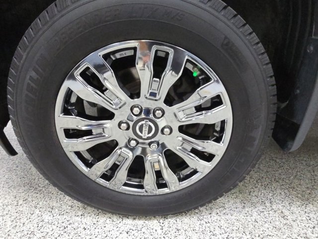 Used 2018 Nissan Titan Platinum Reserve w/ Platinum Utility Package image 27
