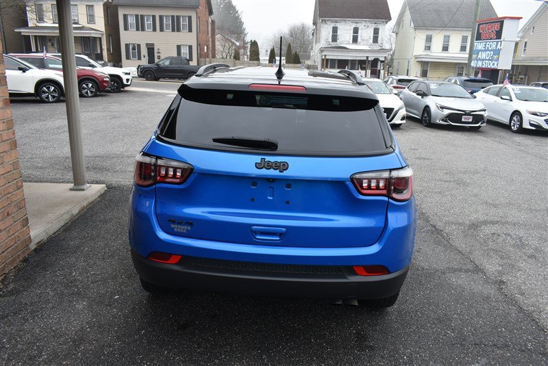 Used 2022 Jeep Compass Latitude w/ Convenience Group AWD/4WD image 4
