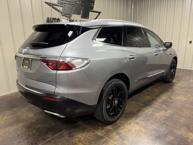 Used 2023 Buick Enclave Essence w/ Experience Buick Package image 8