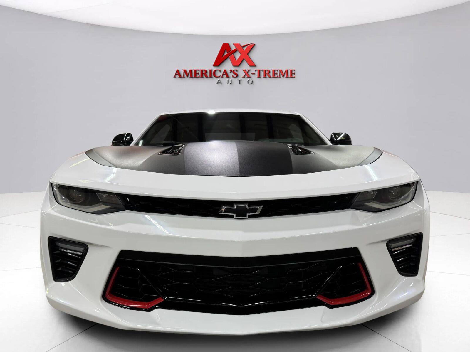 Used 2018 Chevrolet Camaro SS w/ Redline Edition RWD image 9