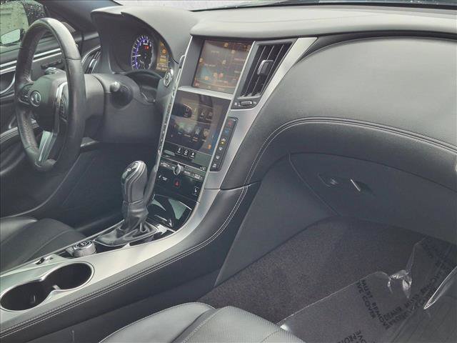 Used 2017 INFINITI Q60 3.0t w/ Premium Plus Package 3.0T AWD/4WD image 21