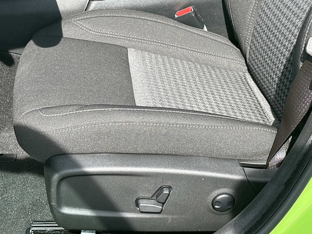 Used 2023 Dodge Charger SXT RWD image 17