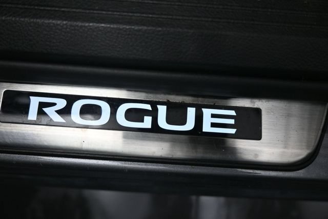 Used 2023 Nissan Rogue Platinum AWD/4WD image 28