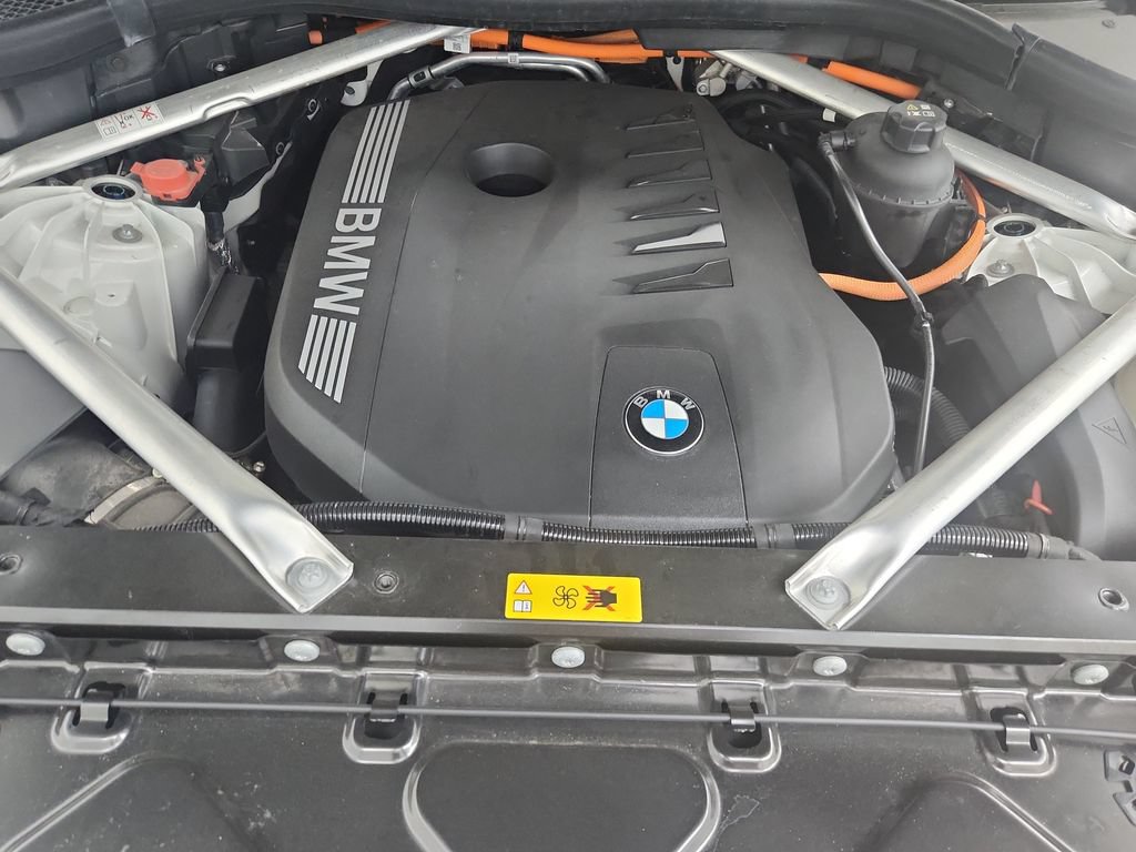 Used 2025 BMW X5 xDrive50e AWD/4WD image 37