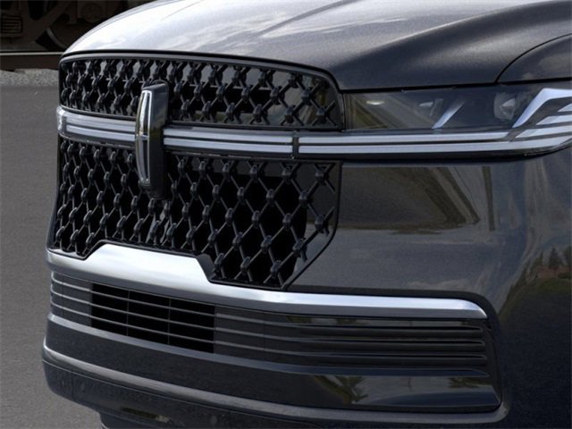 New 2026 Lincoln Navigator Reserve w/ Jet Appearance Package image 18