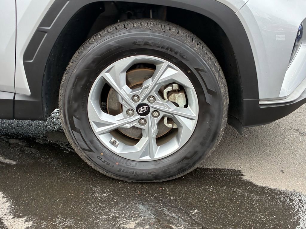 Used 2023 Hyundai Tucson SE image 45