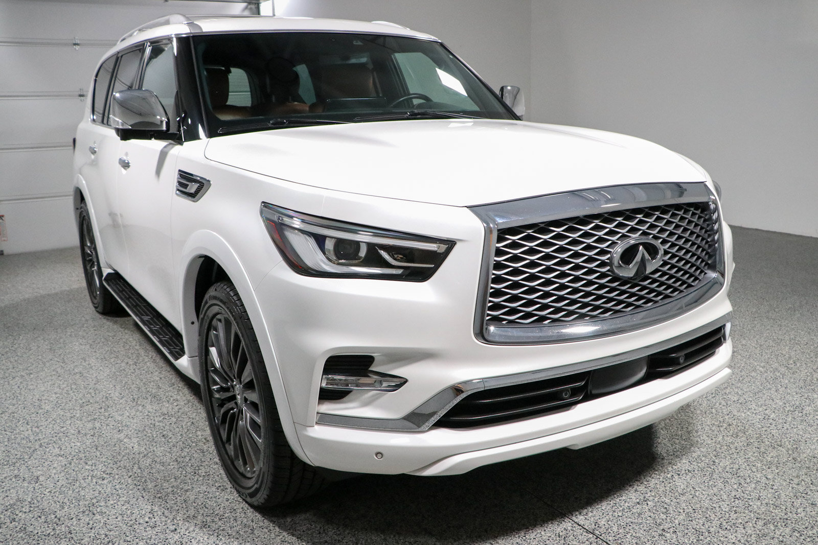Used 2023 INFINITI QX80 Sensory w/ Cargo Package AWD/4WD image 5