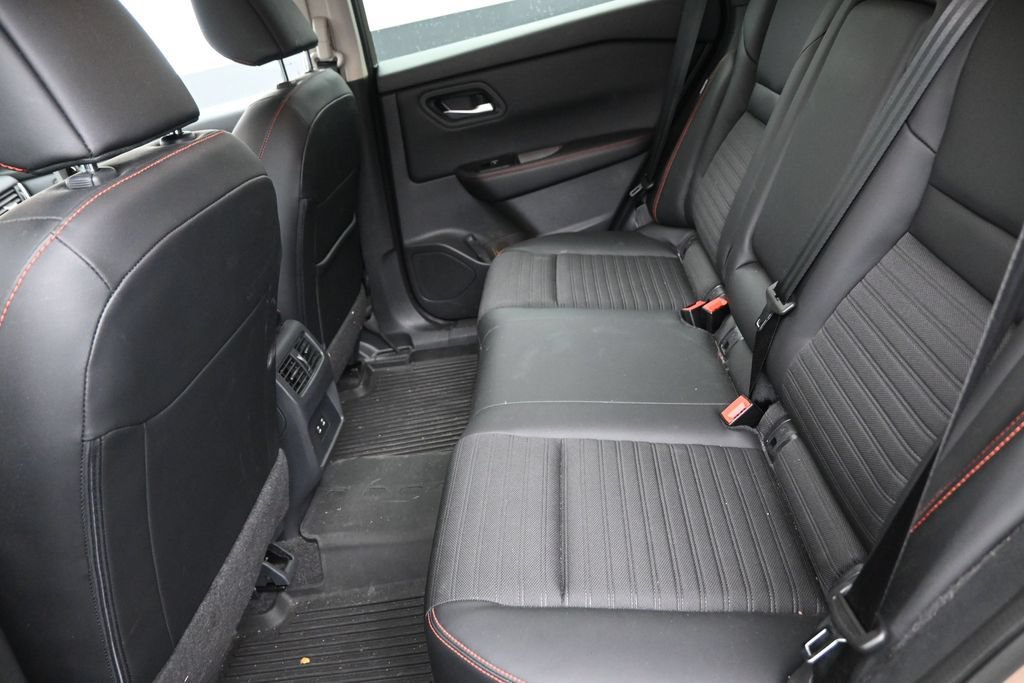 Used 2025 Nissan Rogue SV w/ Rock Creek Premium Package AWD/4WD image 15