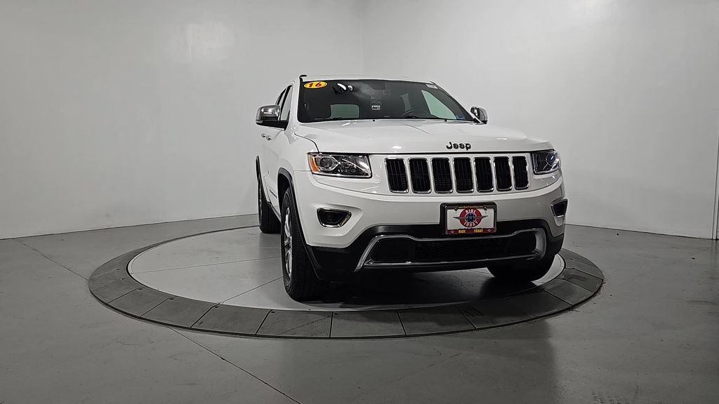 Used 2016 Jeep Grand Cherokee Limited AWD/4WD image 9