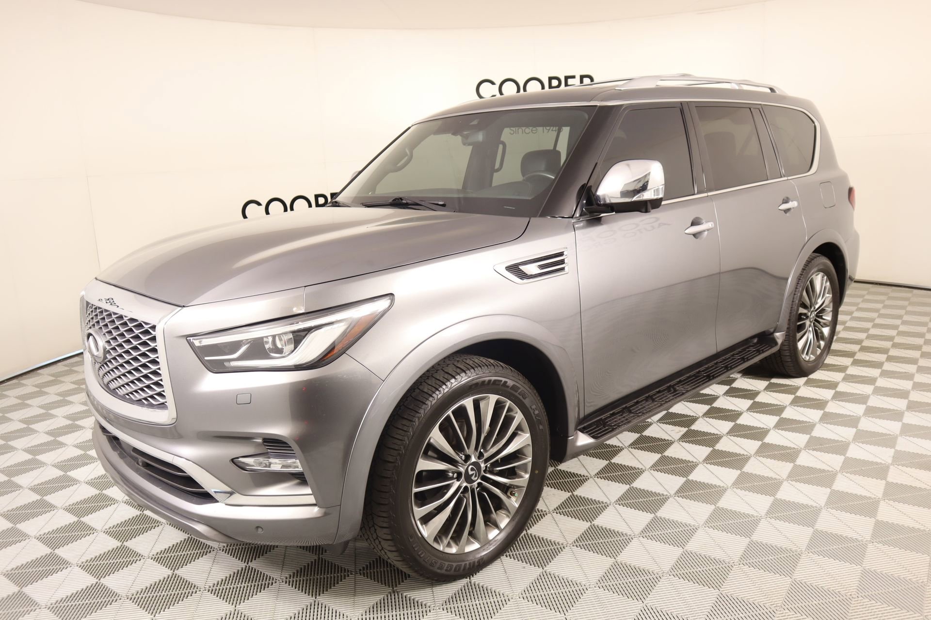 Used 2021 INFINITI QX80 Sensory w/ All-Season Package image 11