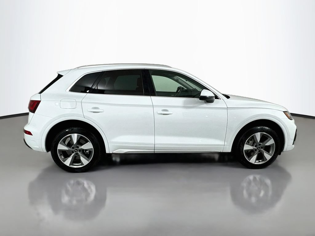 Used 2023 Audi Q5 2.0T Premium Plus w/ Premium Plus Package AWD/4WD image 8