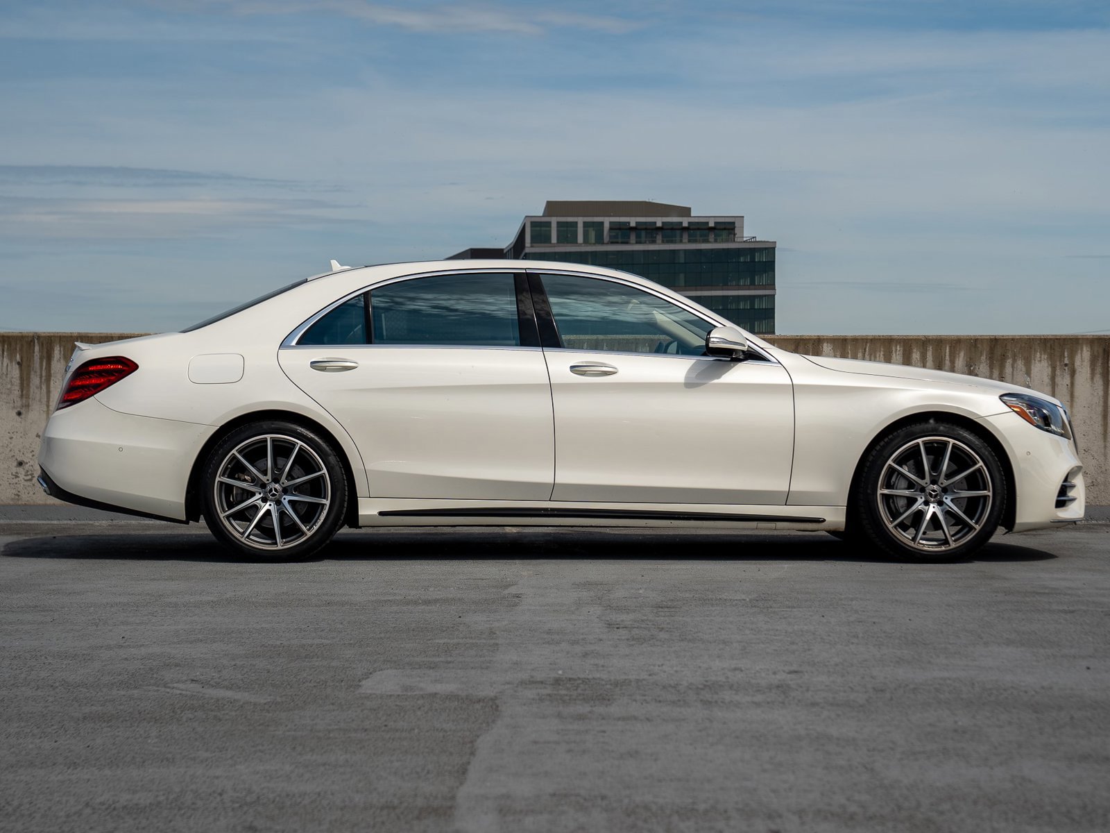 Used 2019 Mercedes-Benz S 560 4MATIC Sedan image 6