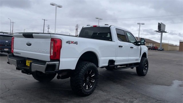 Used 2023 Ford F350 XLT image 9