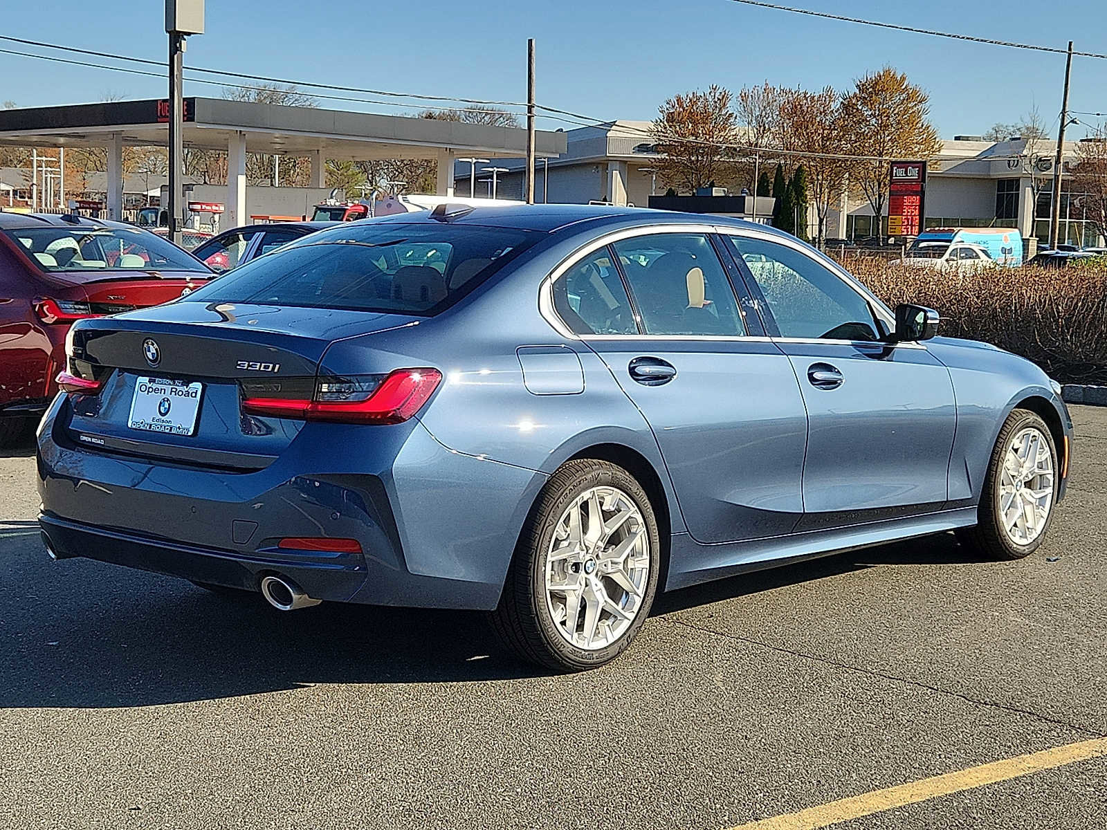 Used 2026 BMW 330i xDrive Sedan w/ Convenience Package image 6