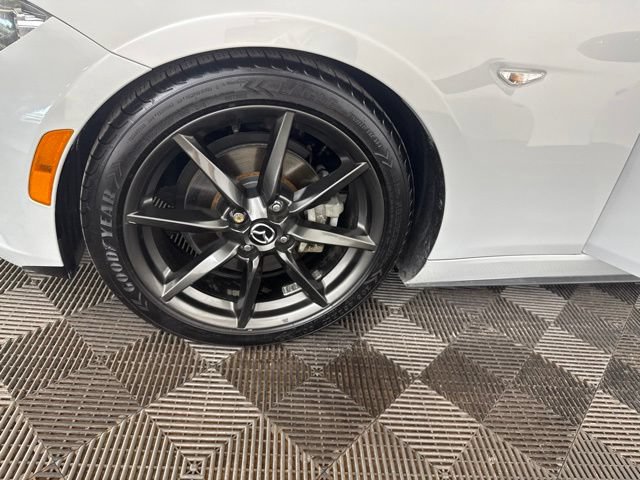Used 2016 MAZDA MX-5 Miata Club RWD image 24