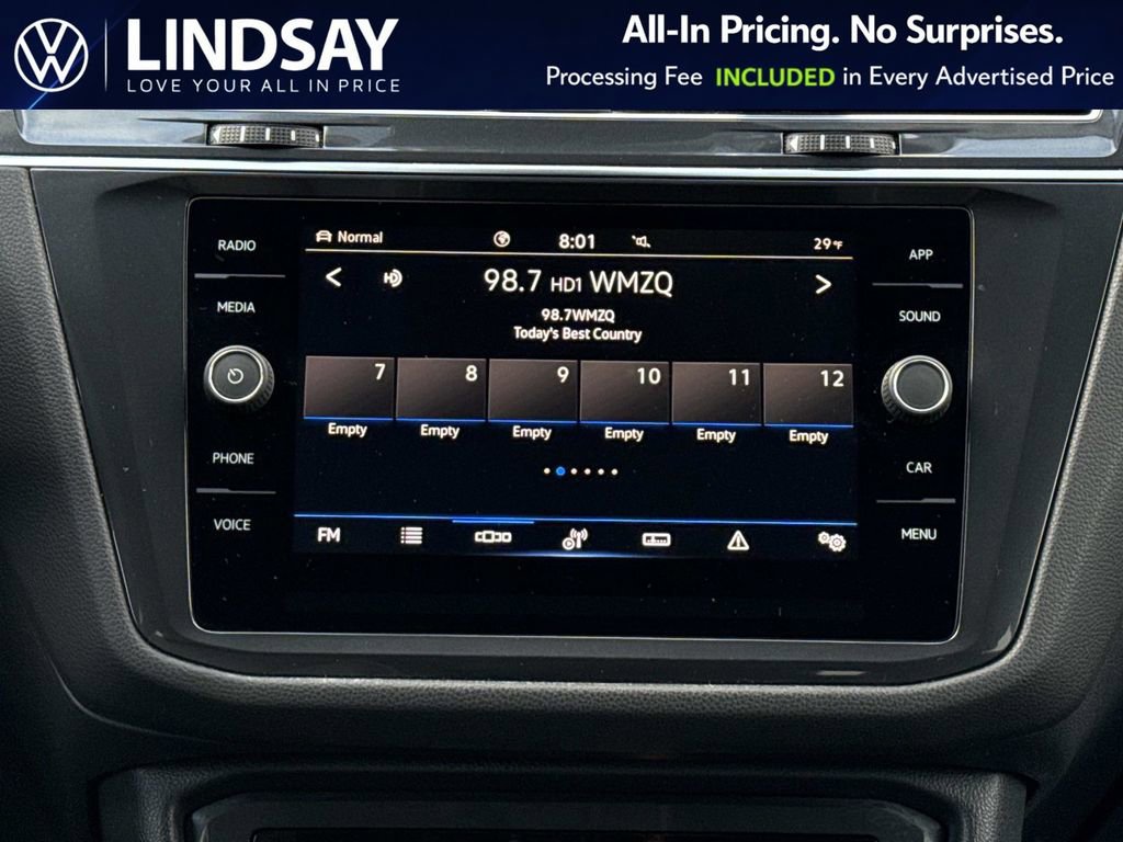 Used 2023 Volkswagen Tiguan SE AWD/4WD image 14