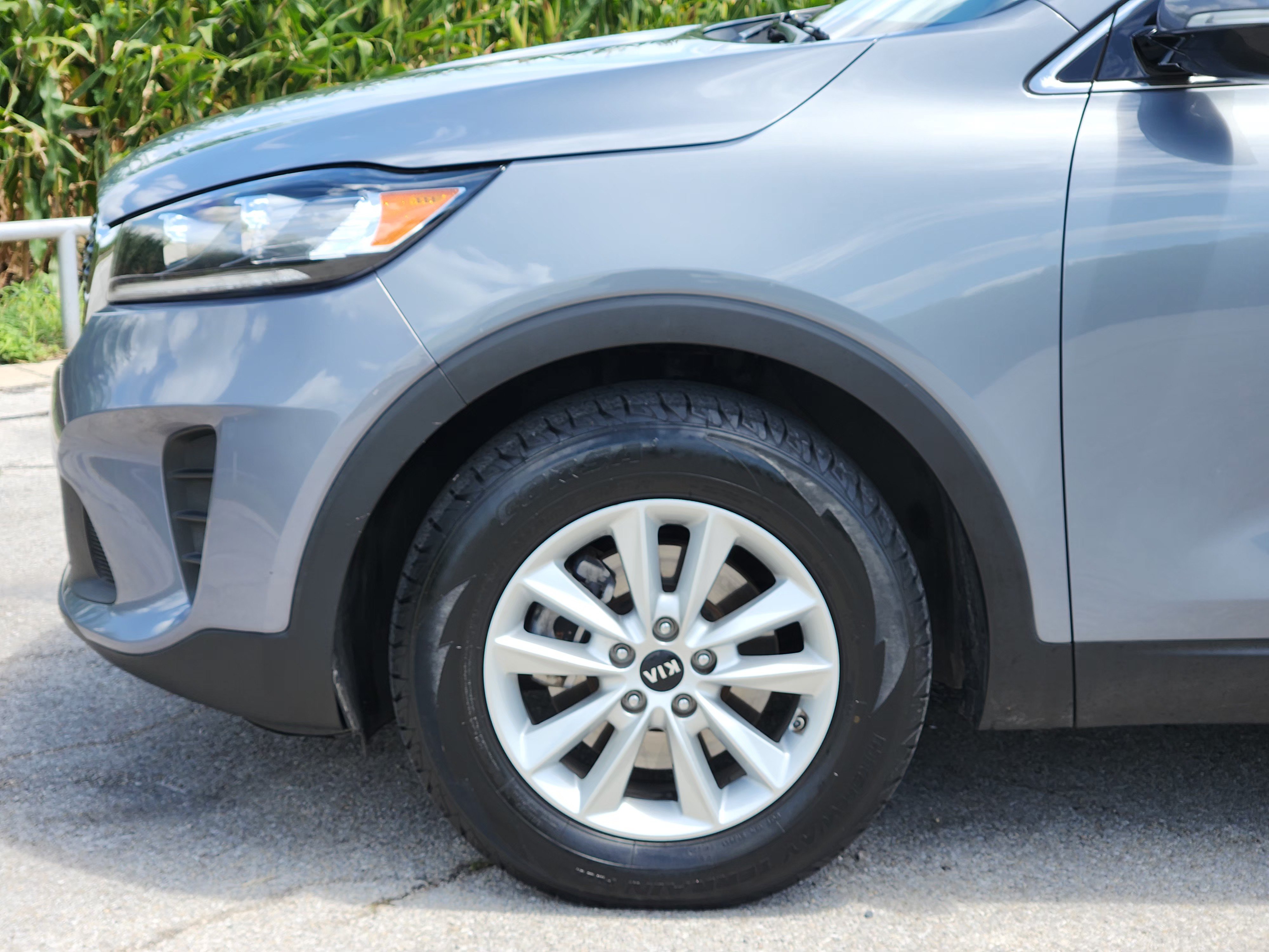 Used 2020 Kia Sorento L FWD image 9