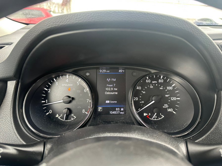 Used 2018 Nissan Rogue S image 18