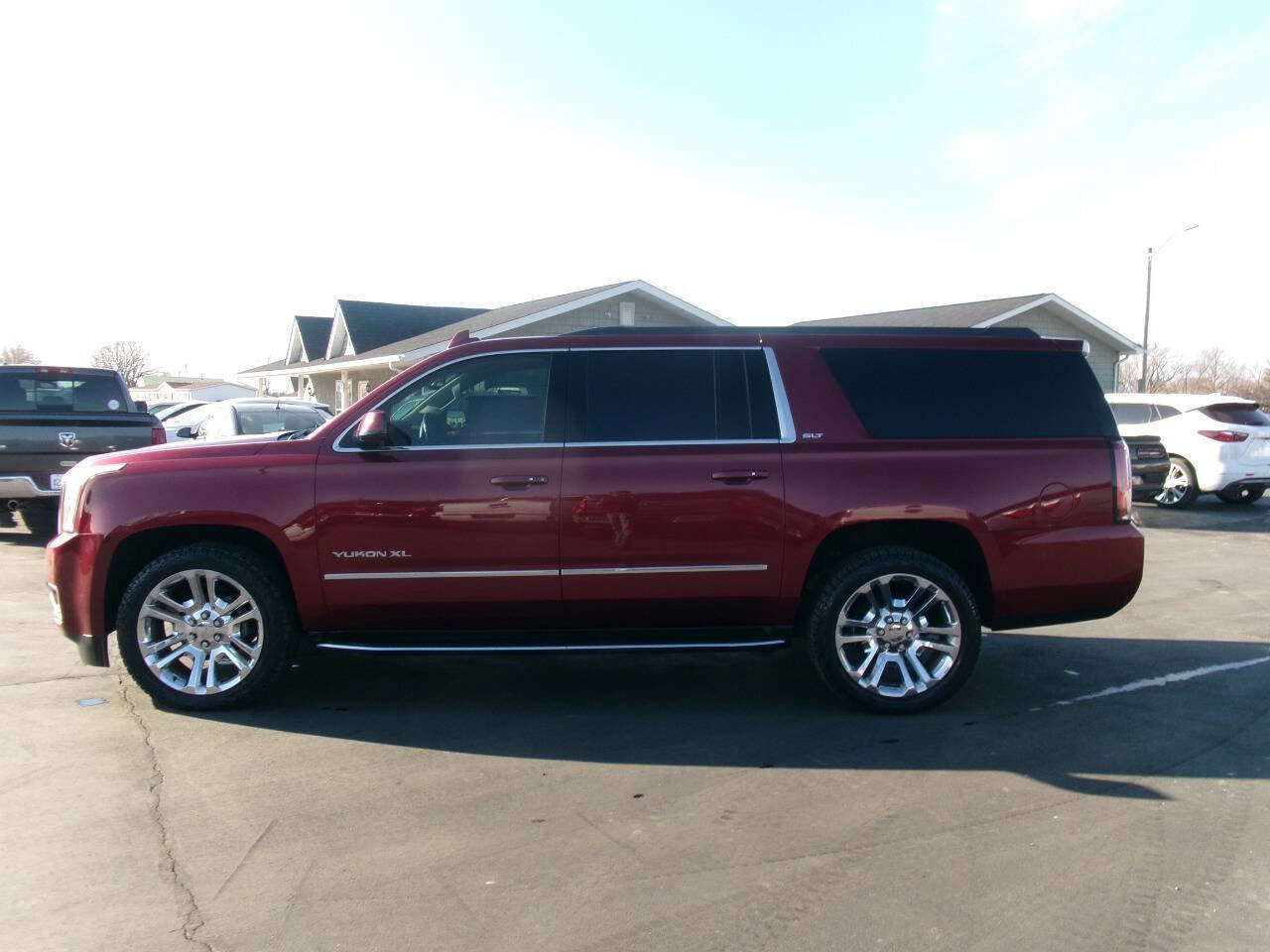 Used 2019 GMC Yukon XL SLT w/ Premium Edition image 7