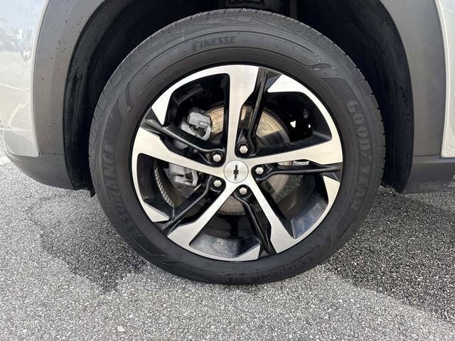 Used 2024 Chevrolet Trax RS w/ Driver Confidence Package image 32