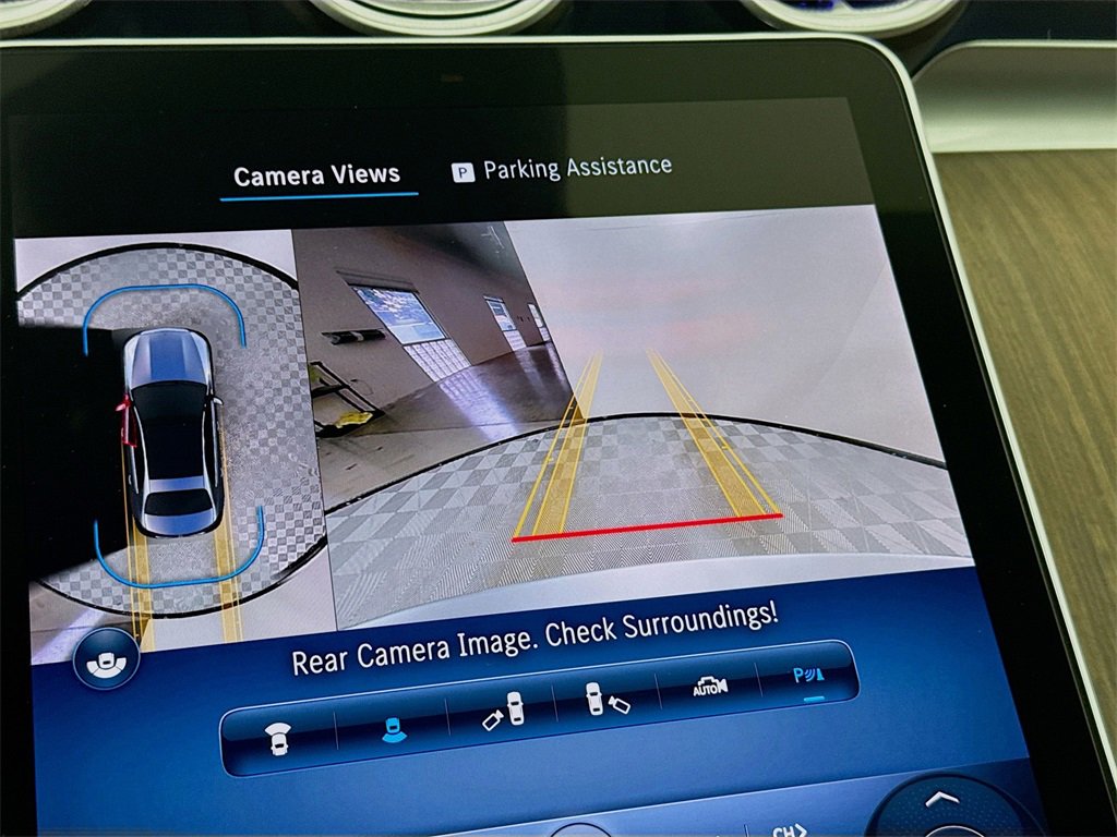 Used 2025 Mercedes-Benz C 300 4MATIC Sedan image 15