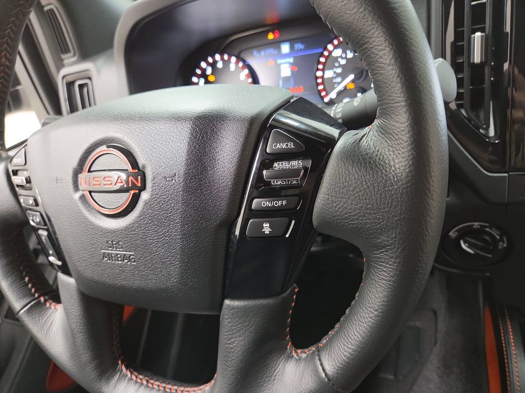 Used 2025 Nissan Frontier PRO-4X w/ Pro Premium Package AWD/4WD image 18