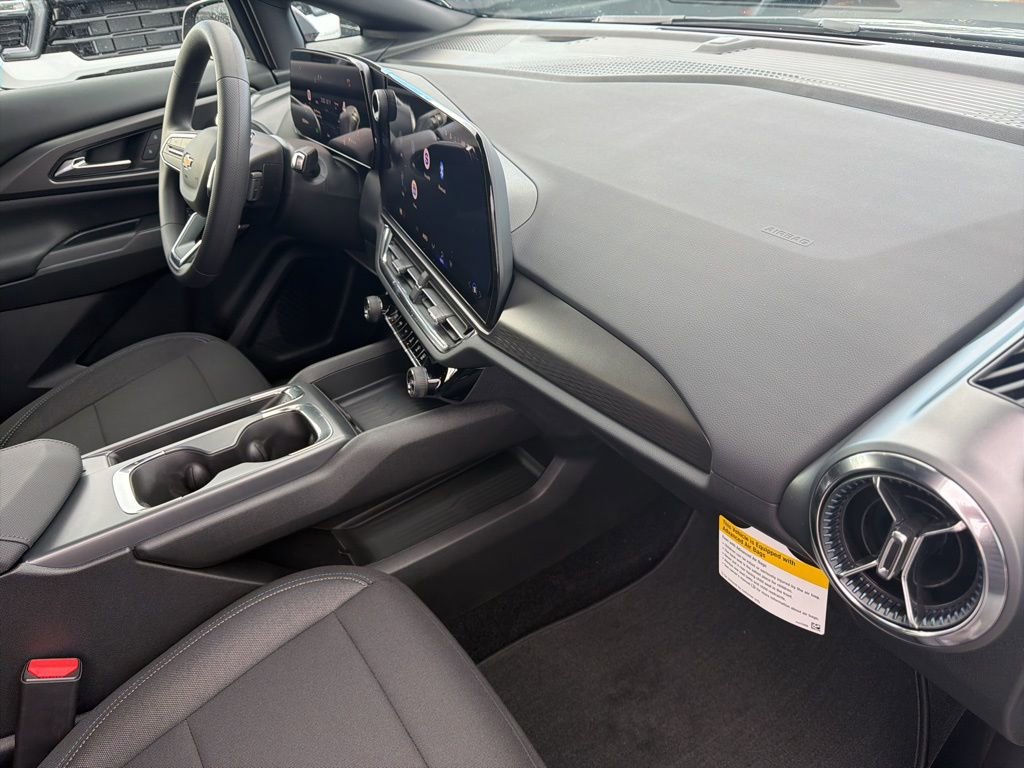 New 2026 Chevrolet Equinox EV LT image 21