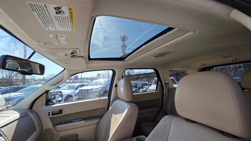 Used 2010 Ford Escape XLT image 12