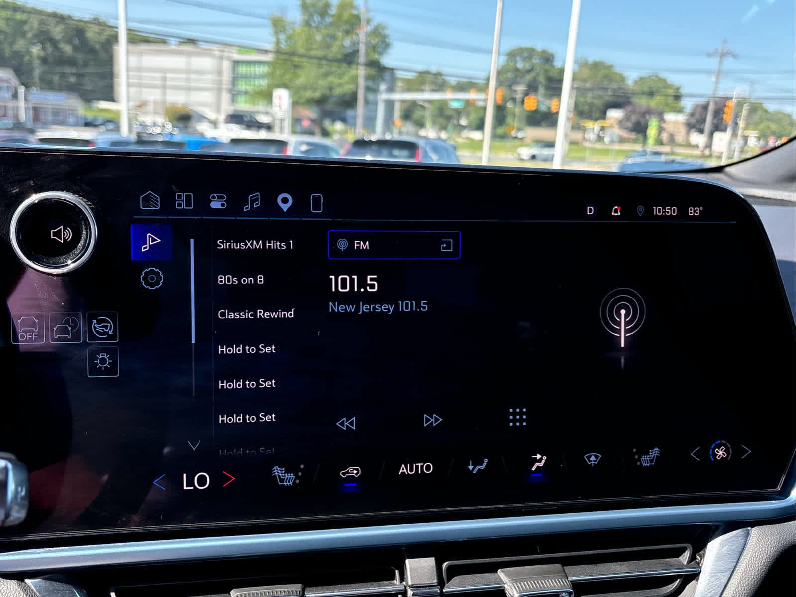 Certified 2024 Chevrolet Equinox EV LT AWD/4WD image 13
