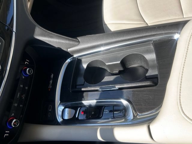 Certified 2023 Buick Enclave Essence w/ Experience Buick Package AWD/4WD image 35