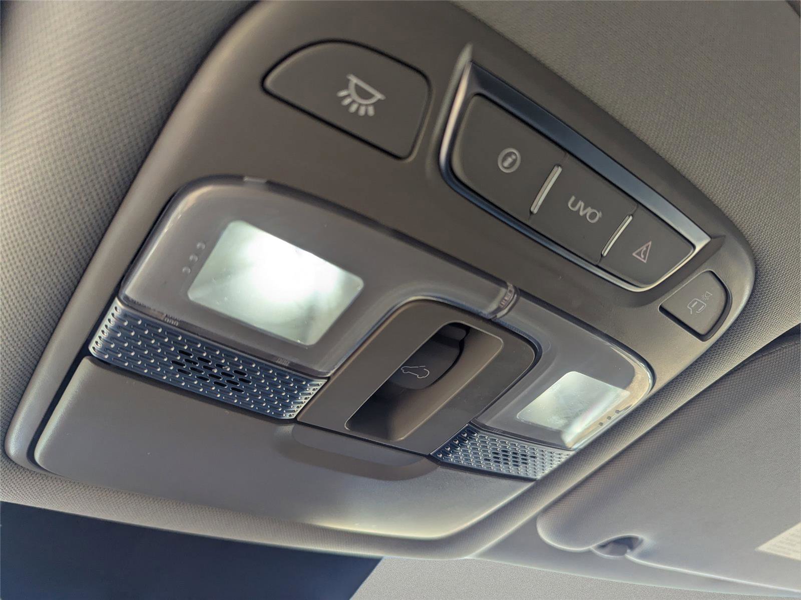 Used 2022 Kia Telluride EX w/ EX Premium Package image 25