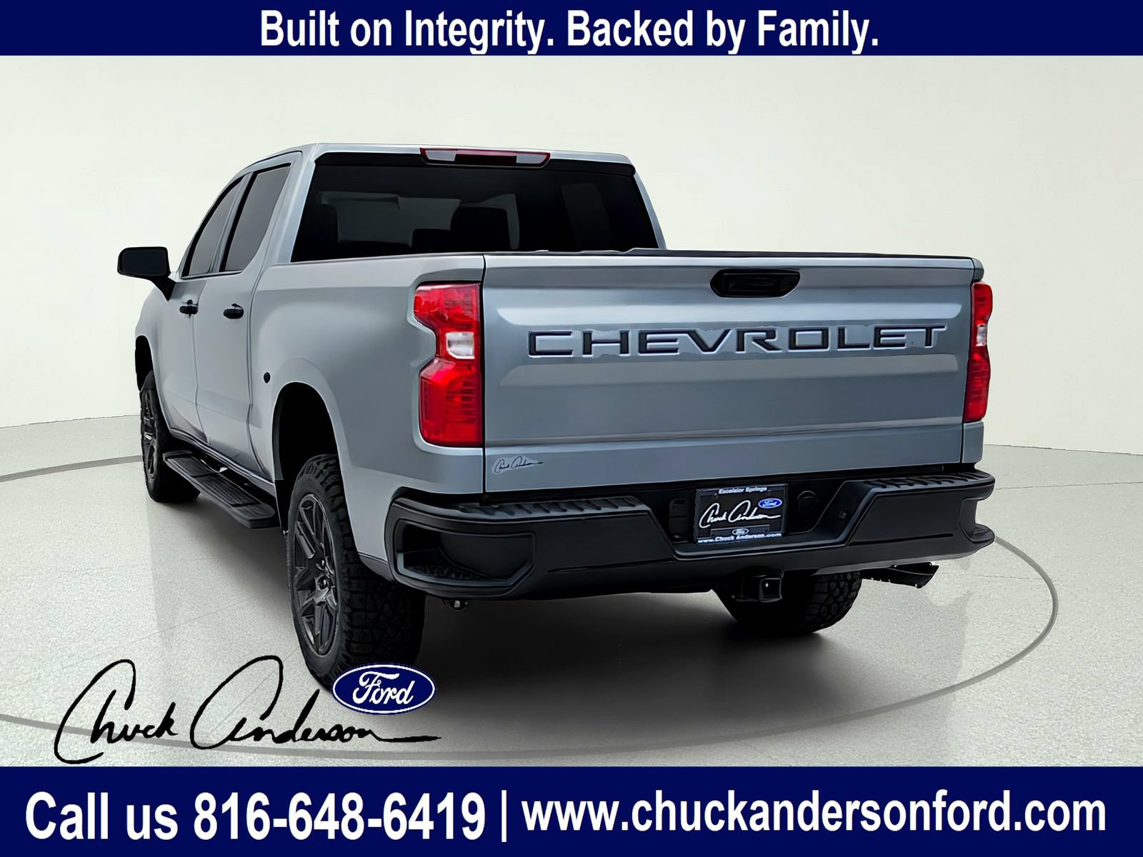 Used 2025 Chevrolet Silverado 1500 Custom Trail Boss w/ Dark Appearance Package AWD/4WD image 6