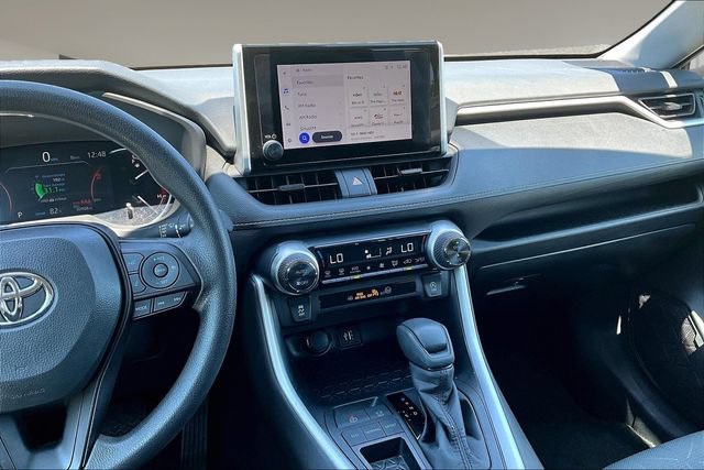 Used 2025 Toyota RAV4 XLE FWD image 9