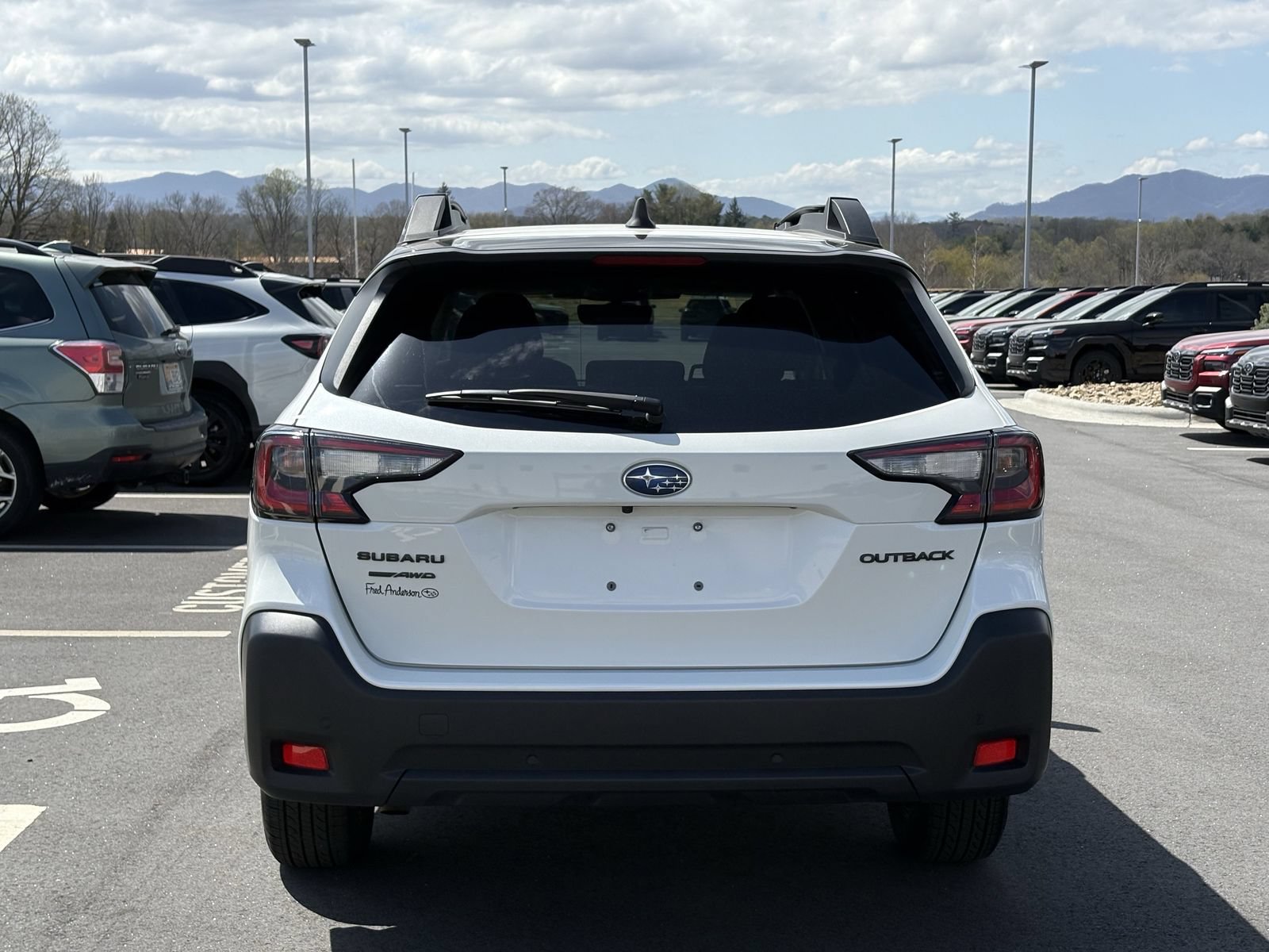 Used 2025 Subaru Outback Onyx Edition AWD/4WD image 10