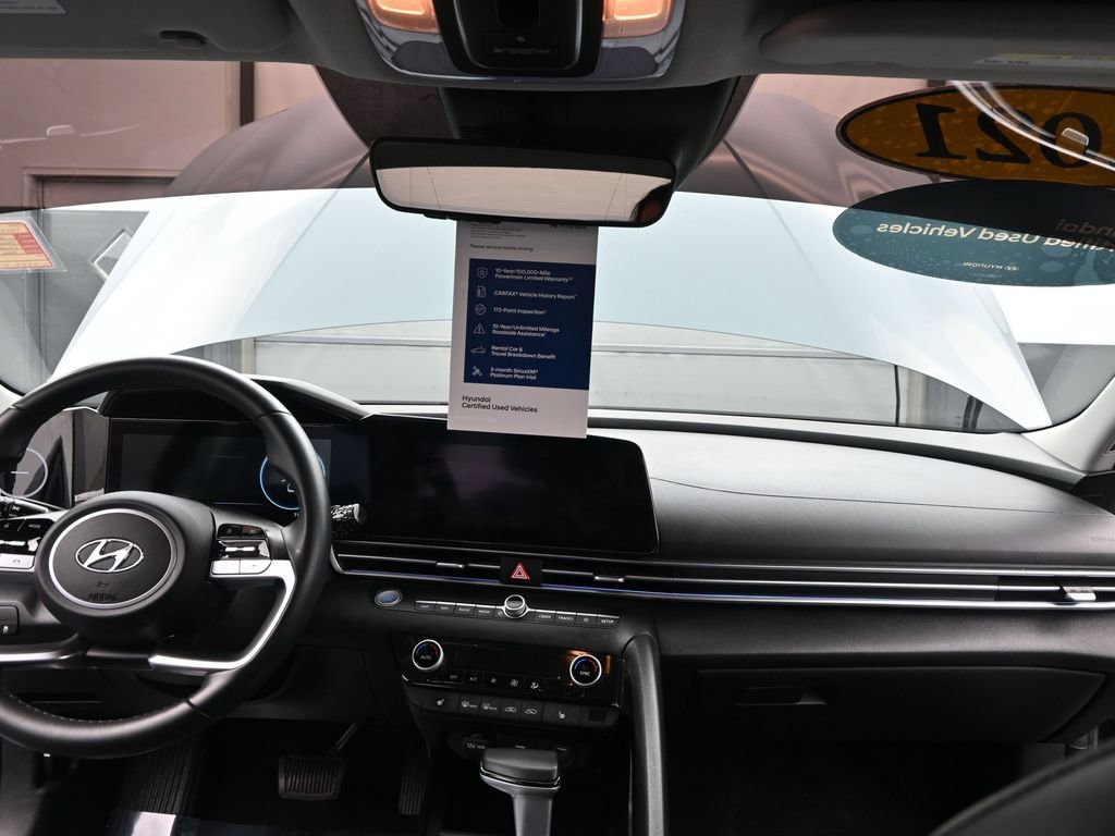 Certified 2021 Hyundai Elantra Limited image 14