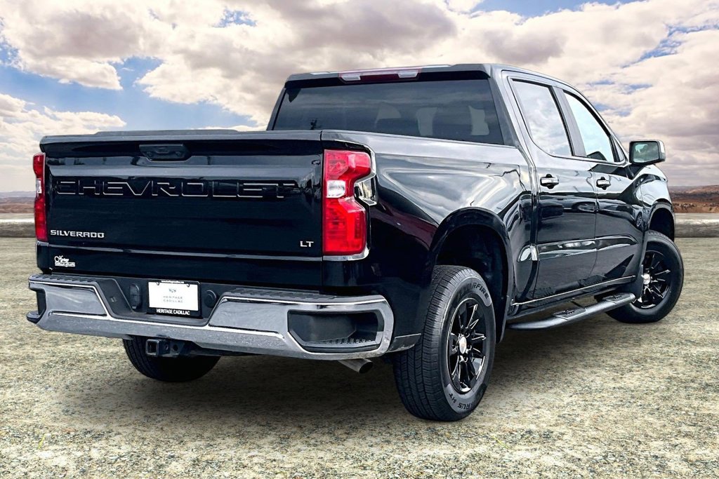 Used 2025 Chevrolet Silverado 1500 LT AWD/4WD image 5