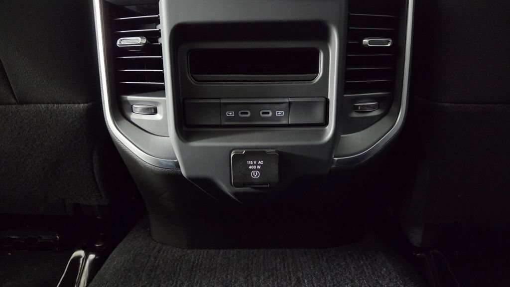 New 2026 RAM 2500 Big Horn AWD/4WD image 31