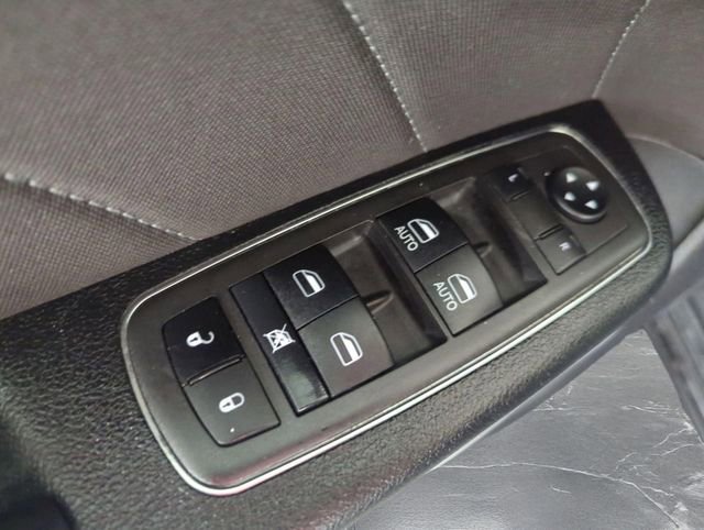 Used 2022 Dodge Charger SXT image 21