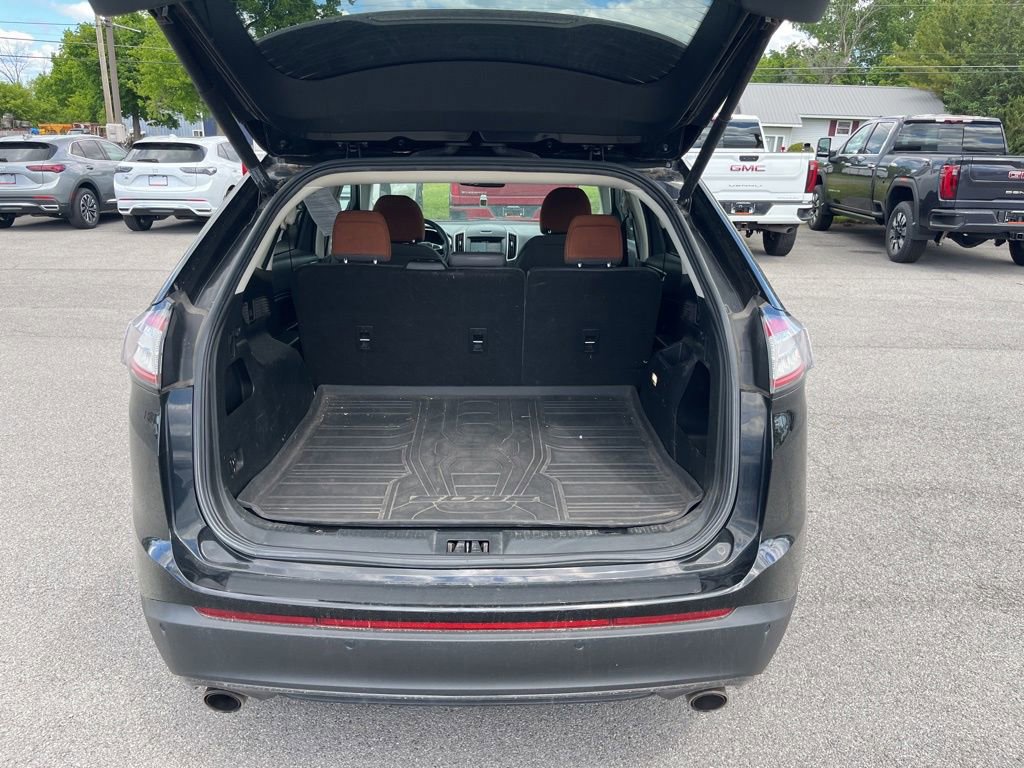 Used 2018 Ford Edge SEL w/ Equipment Group 201A AWD/4WD image 17