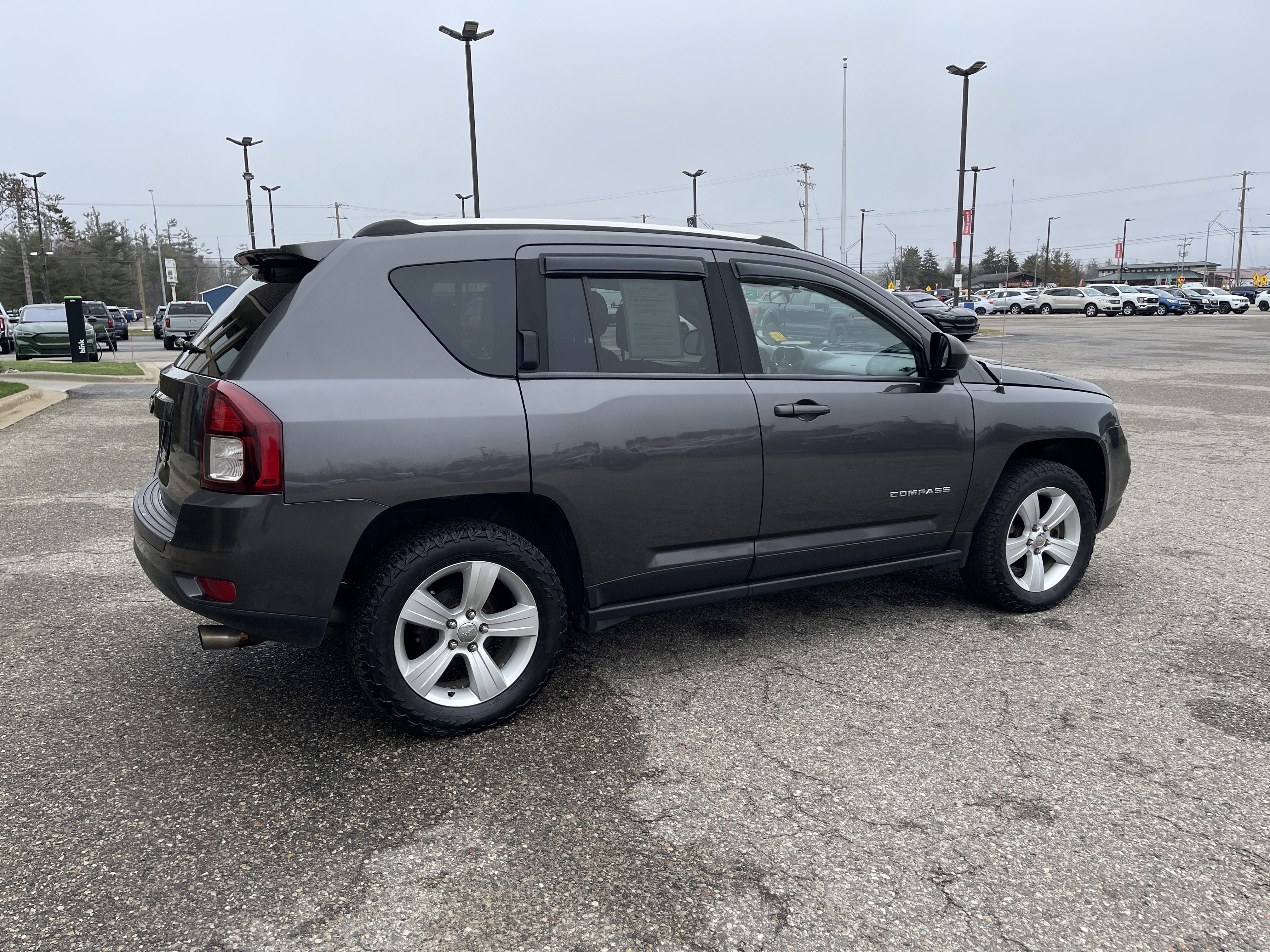 Used 2014 Jeep Compass Sport w/ Power Value Group image 3